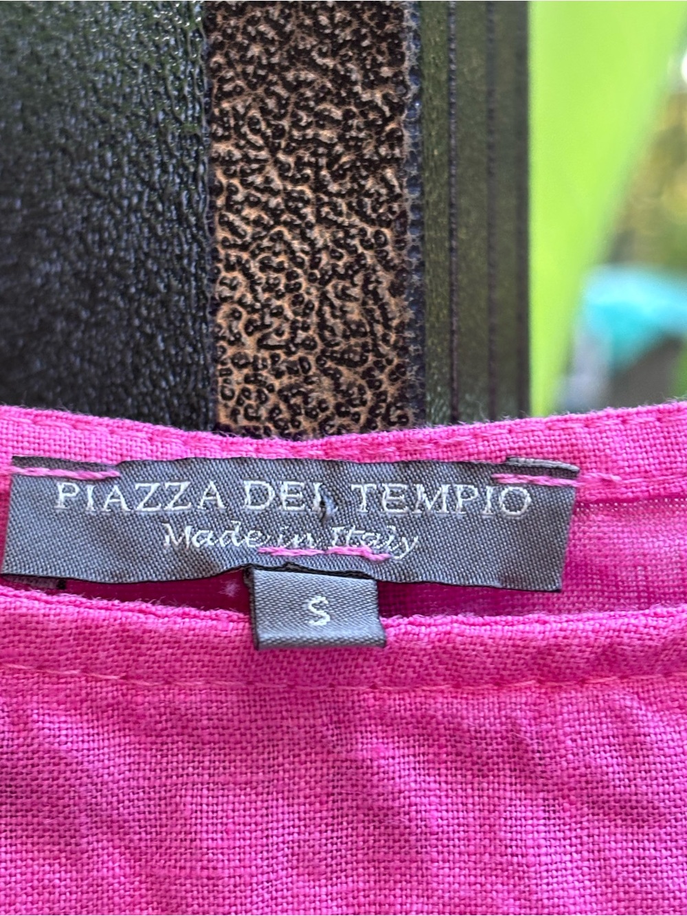 Bright Fuchsia Ruffle Hem Linen Dress - Picture 2 of 3